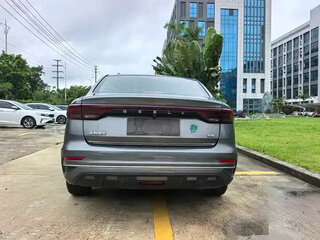 2022 Geely Emgrand II, серый, 1200300 рублей, вид 5