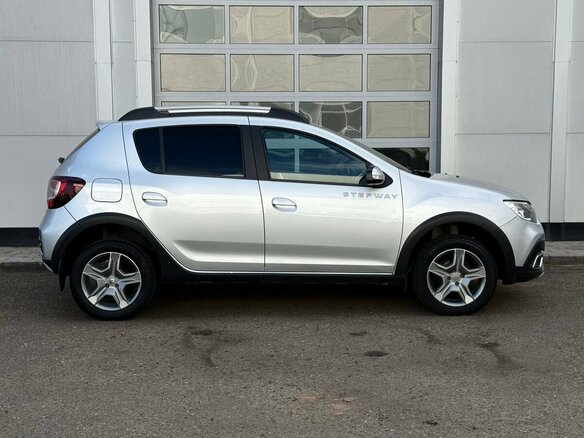 2018 Renault Sandero Stepway II Рестайлинг, серый - вид 5