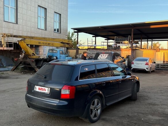 2005 Audi A4 II (B6), синий, 550000 рублей - вид 6