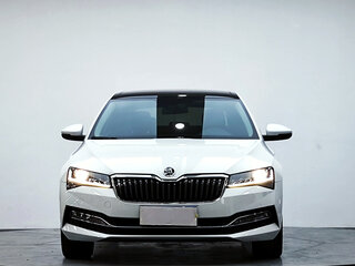 2023 Skoda Superb III Рестайлинг, белый, 1920700 рублей, вид 2