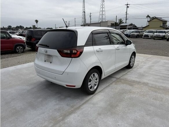 2021 Honda Fit IV, белый, 1100014 рублей - вид 4