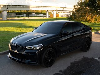 2021 BMW X6 40i III (G06), чёрный, 7500000 рублей, вид 2