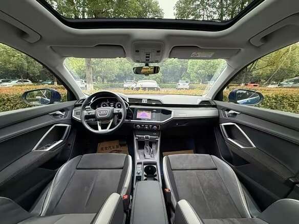 2021 Audi Q3 35 TFSI II (F3), синий, 2000000 рублей - вид 11