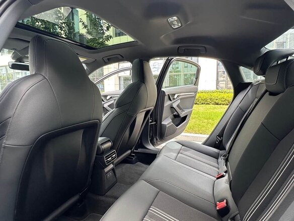 2024 Audi A3 35 TFSI Long IV (8Y), серый, 1795000 рублей - вид 5