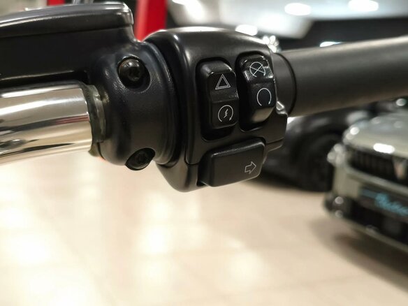 2024 Harley-Davidson Fat Boy, серебристый, 2990000 рублей - вид 14