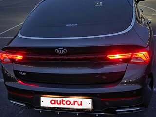 2020 Kia K5 LPi III, серый, 2450000 рублей, вид 5