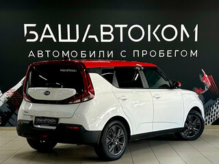 2021 Kia Soul III, белый, 1570000 рублей, вид 4