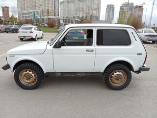 2011 Lada (ВАЗ) 2121 (4x4) I Рестайлинг, белый, 300000 рублей, вид 4