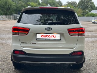 2017 Kia Sorento III Prime, белый, 3050000 рублей, вид 5