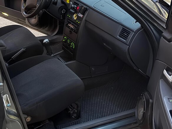 2012 Lada (ВАЗ) Priora I, зелёный, 290000 рублей - вид 7
