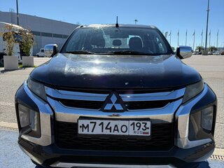 2019 Mitsubishi L200 V Рестайлинг, чёрный, 1600000 рублей, вид 2