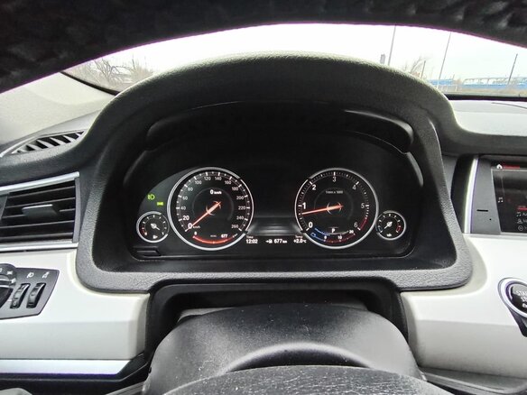 2010 BMW 5 серии Gran Turismo 530d VI (F10/F11/F07), белый, 1850000 рублей - вид 8