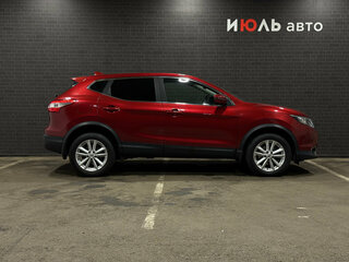 2017 Nissan Qashqai II, красный, 1379000 рублей, вид 4