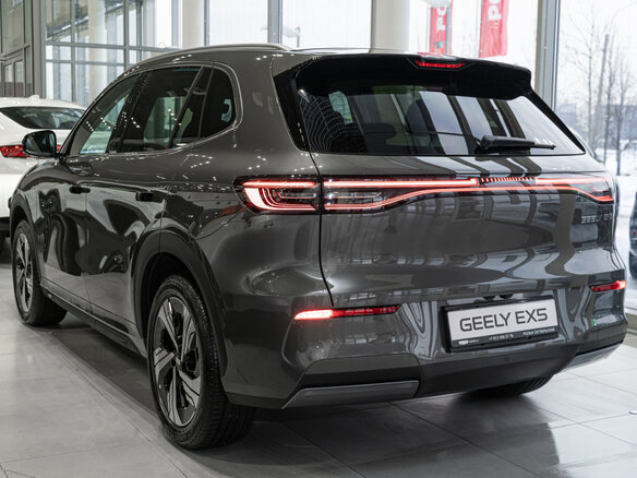 Купить новый Geely EX5 Гибрид 2025-2026 EM-R 1.5hyb AT (68 л.с.) гибрид ...