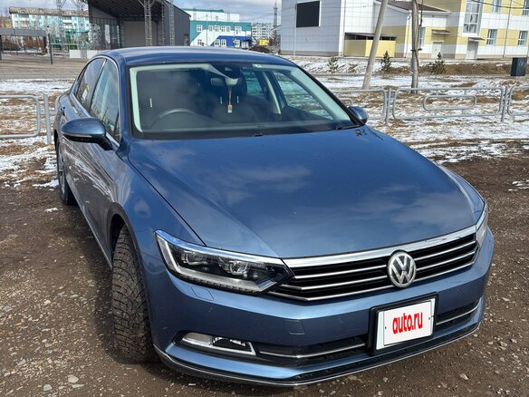 2015 Volkswagen Passat B8, синий, 1750000 рублей - вид 3