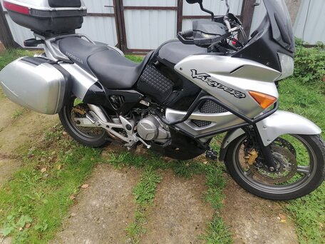 2005 Honda XL1000V Varadero, серый, 450000 рублей, вид 4