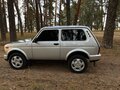 2018 Lada (ВАЗ) 2121 (4x4) Urban I Рестайлинг, серебристый, 685000 рублей - вид 4