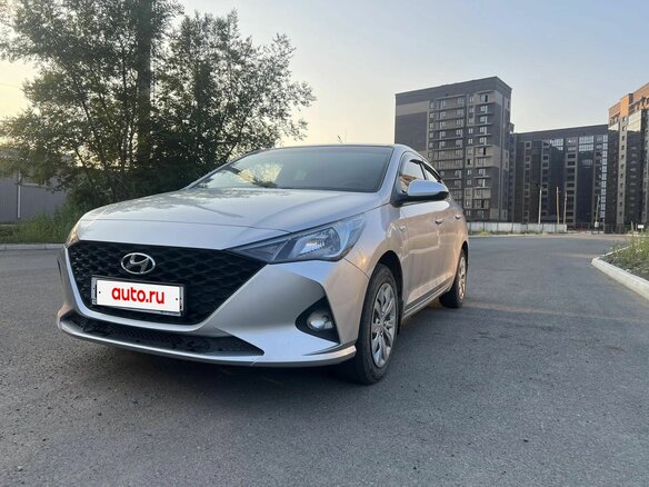 2021 Hyundai Solaris II Рестайлинг, серебристый, 1437000 рублей - вид 19