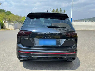 2024 Volkswagen Tiguan Allspace II Рестайлинг, чёрный, 4150000 рублей, вид 5