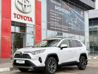 2025 Toyota RAV4 V (XA50), белый, 5300000 рублей, вид 1