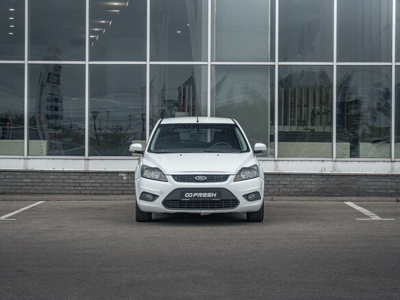 2011 Ford Focus II Рестайлинг, белый, 489000 рублей - вид 2