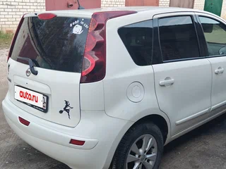 2012 Nissan Note I Рестайлинг, белый, 840000 рублей, вид 3