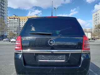 2012 Opel Zafira B Рестайлинг, чёрный, 630000 рублей, вид 3