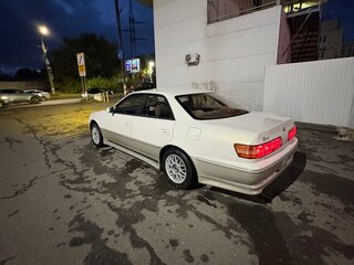 1996 Toyota Mark II VIII (X100), белый, 730000 рублей, вид 3