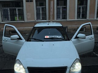 2011 Lada (ВАЗ) Priora I, белый, 299999 рублей, вид 2