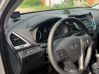 2018 Hyundai Santa Fe III Рестайлинг, серебристый, 2100000 рублей, вид 4