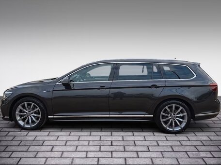 2023 Volkswagen Passat B8 Рестайлинг, чёрный, 2750000 рублей, вид 5