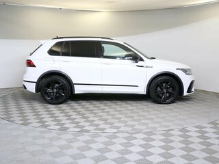 2021 Volkswagen Tiguan II Рестайлинг, белый, 3150000 рублей, вид 4