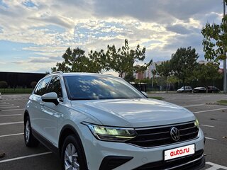 2021 Volkswagen Tiguan II Рестайлинг, белый, 3150000 рублей, вид 2
