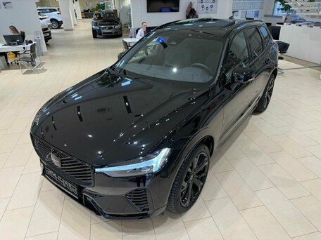 2026 Volvo XC60 II Рестайлинг 2, чёрный, 6650000 рублей, вид 4