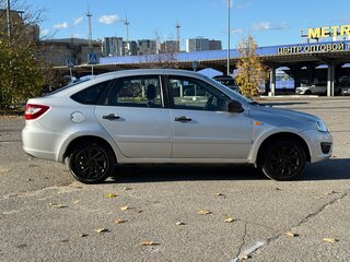 2015 Lada (ВАЗ) Granta I, серебристый, 420000 рублей, вид 3