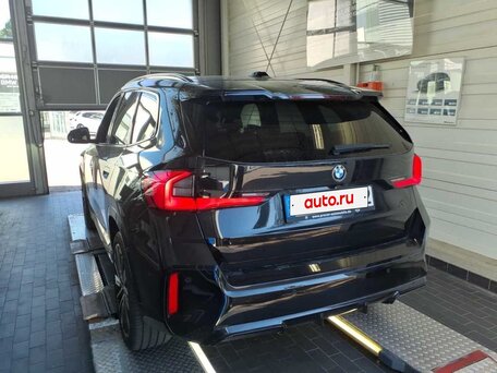 2023 BMW X1 18i sDrive III (U11/U12), чёрный, 3950000 рублей, вид 4