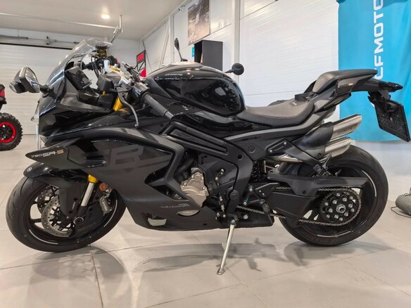 2026 CFMoto 750SR-S, чёрный, 830000 рублей