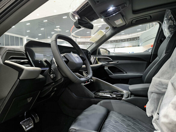 2026 Audi Q5 L III (GU), чёрный, 6250000 рублей - вид 15