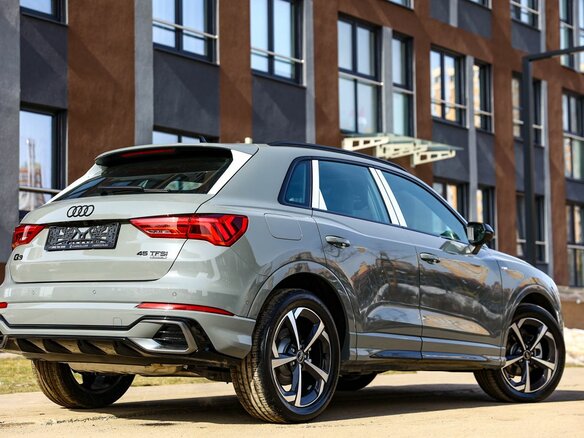 2026 Audi Q3 45 TFSI II (F3), серый, 5050000 рублей - вид 9
