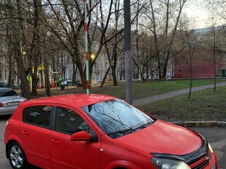 2004 Opel Astra H, красный, 230000 рублей, вид 2