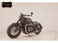 2024 Triumph Bonneville Bobber, чёрный, 1600000 рублей - вид 3