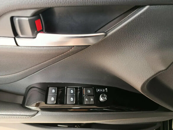 2018 Toyota Camry VIII (XV70), чёрный - вид 14