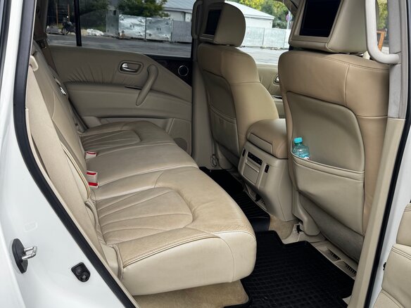 2012 Infiniti QX56 II, белый, 2490000 рублей - вид 30