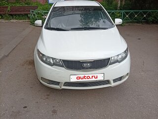 2011 Kia Cerato 6-speed II, белый, 400000 рублей, вид 1