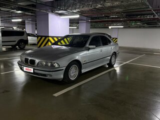 1998 BMW 5 серии 523i IV (E39), серебристый, 500000 рублей, вид 3