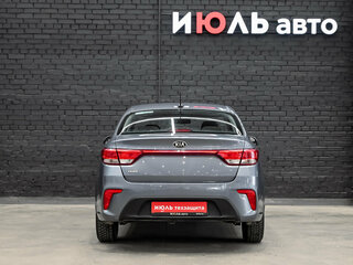 2017 Kia Rio IV, серый, 1410000 рублей, вид 5