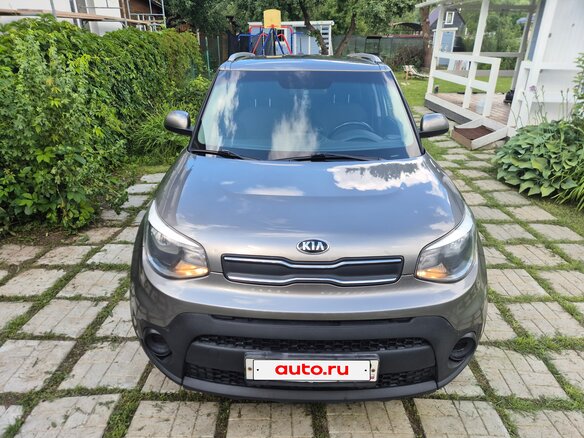 2018 Kia Soul II Рестайлинг, серый, 1500000 рублей