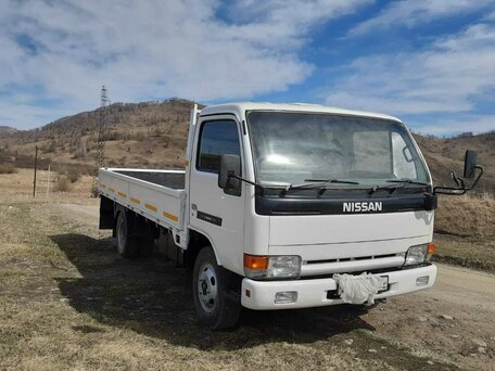 1992 Nissan Atlas, серый, 1800000 рублей, вид 4