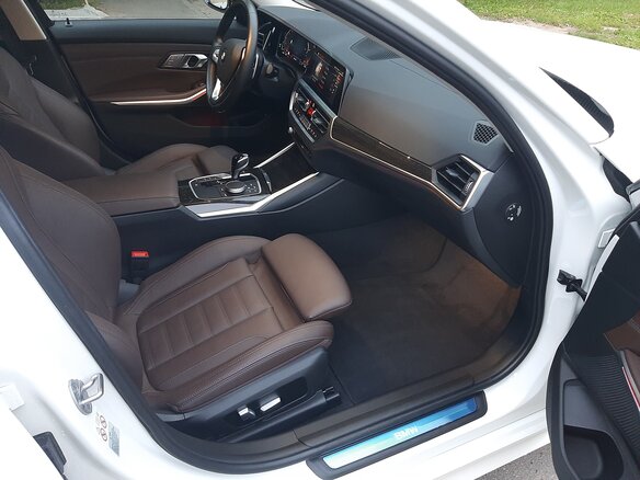 2022 BMW 3 серии 320i VII (G2x), белый, 3900000 рублей - вид 9