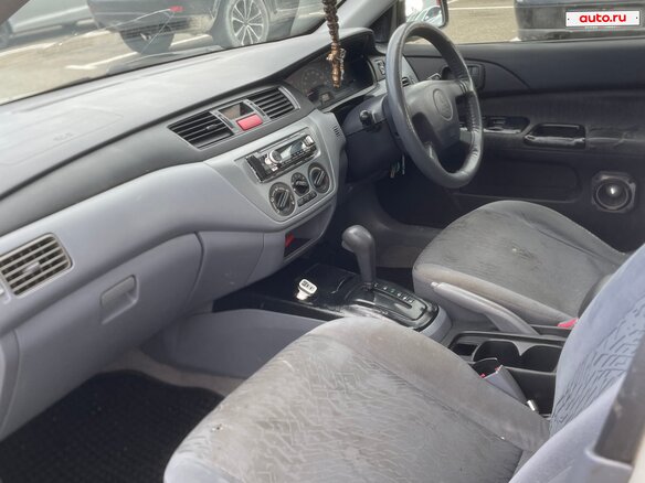 2000 Mitsubishi Lancer Cedia IX, белый, 230000 рублей - вид 9